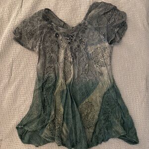 ✨5 for $25✨ Advance Apparels Short-Sleeve Ombre Tunic Top in Gray and Green